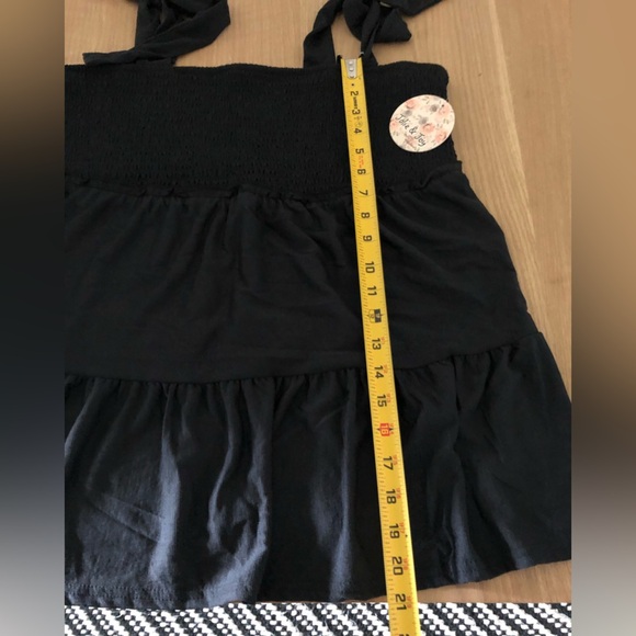 Jolie & Joy|Tiered ruffle black tie tank with ruching, plus size 1X, NWT••• - Picture 9 of 9